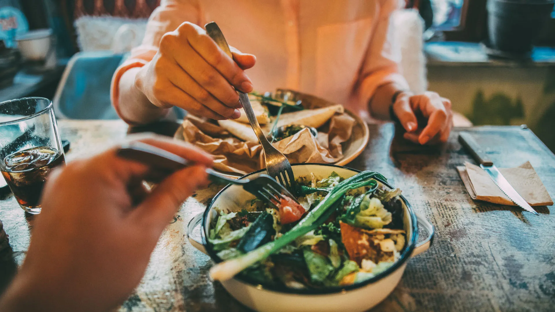 https://images.dailyom.com/images/LP-TheMenopausalMiddleMenuPlan-T9-1117-1920x1080.jpg